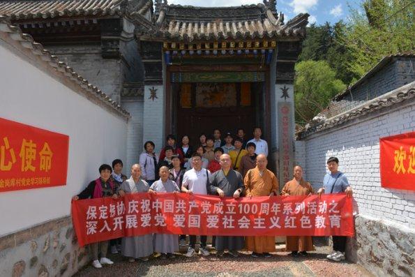 69岁左宗棠抬棺出征四年后病逝，李鸿章感慨道：他才是一心为公啊