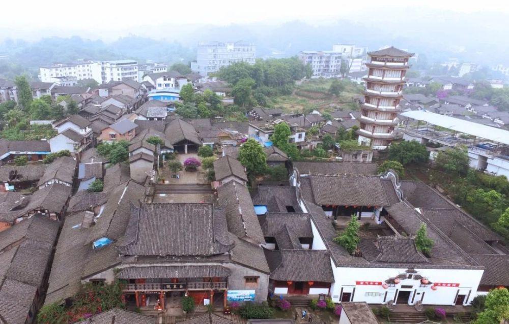 海口三港因雾停运,所有出岛车辆请勿到港