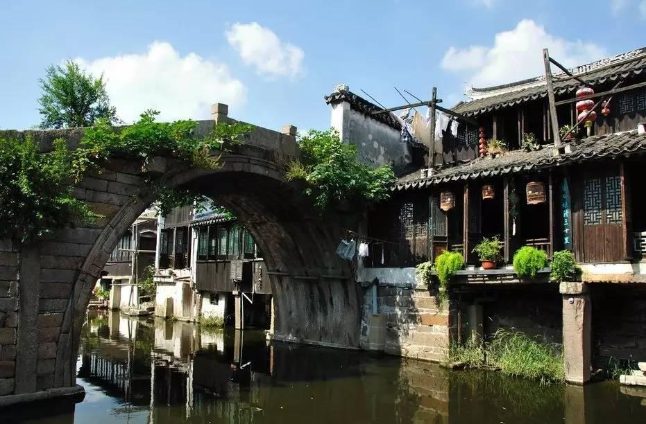 主打“宠客”!九三集团组建爱心车队免费接送“小金豆”