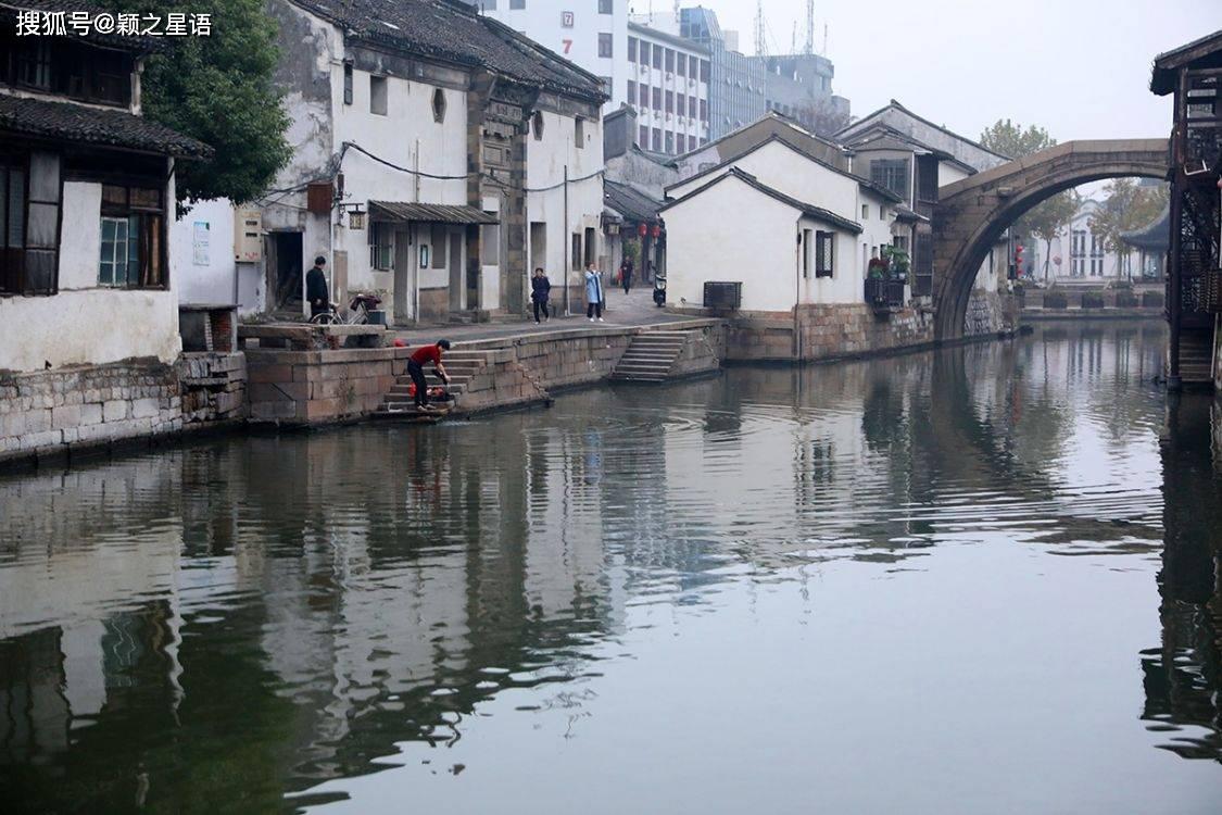 推动现代化新湘西建设取得新的更大进步 ——访省人大代表，湘西自治州委副书记、州长陈华